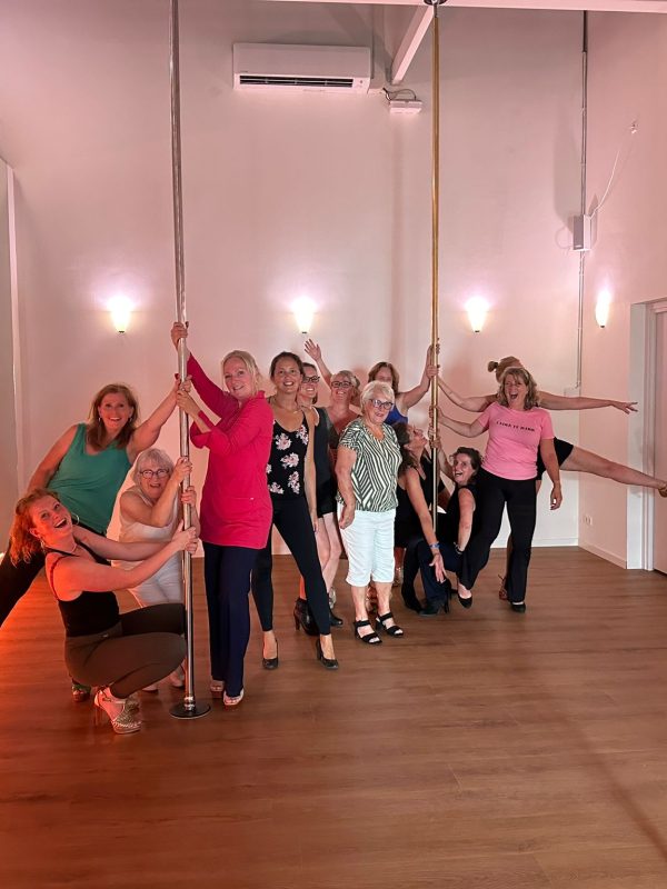First bachelorette workshop at the studio Eerste vrijgezellenfeesten in de studio - First bachelorette workshop at the studio